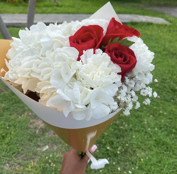 Seasonal Mini Bouquet Deluxe